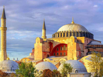 Hagia-Sophia-Mosque-in-Istanbul